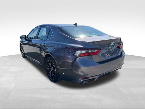 Used 2023 Toyota Camry SE w/ Cold Weather Package FWD image 2