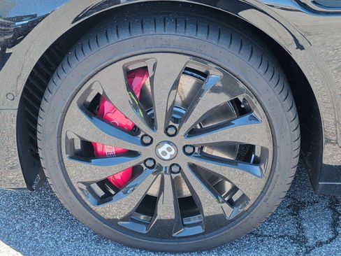 Used 2021 Bentley Flying Spur V8 AWD/4WD image 6
