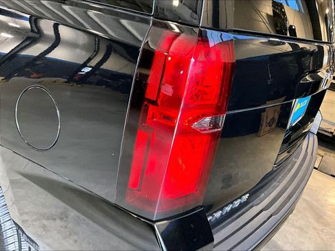 Used 2020 Chevrolet Tahoe LT AWD/4WD image 35
