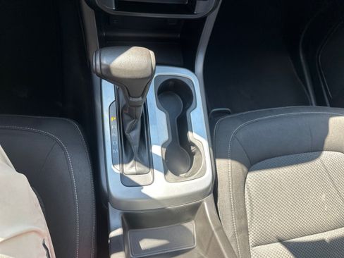 Used 2016 Chevrolet Colorado LT AWD/4WD image 14