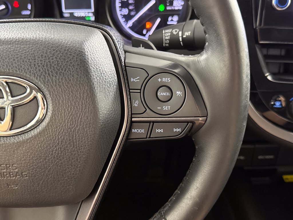 Used 2024 Toyota Camry SE w/ Cold Weather Package FWD image 17