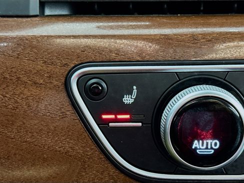 Used 2022 Audi A4 2.0T Premium image 3