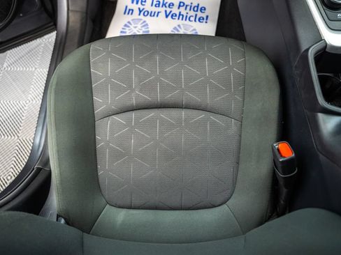 Used 2025 Toyota RAV4 XLE AWD/4WD image 24