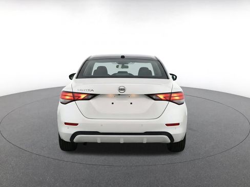 Used 2025 Nissan Sentra S FWD image 8