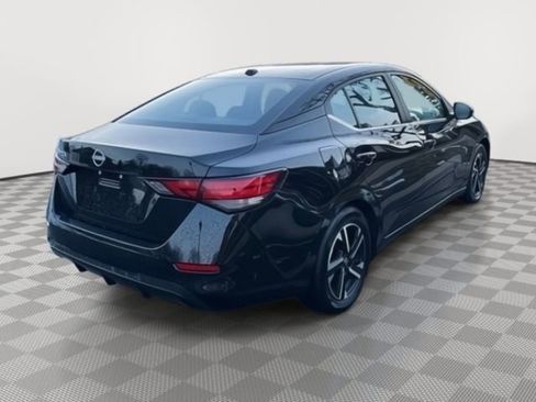 Used 2025 Nissan Sentra SV FWD image 5