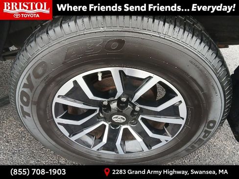 Used 2021 Toyota Tacoma TRD Sport image 12