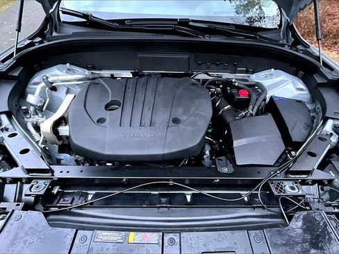 Used 2025 Volvo XC60 B5 Ultra w/ Protection Package Premier image 30