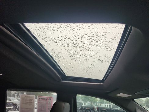 Certified 2022 GMC Sierra 2500 Denali w/ Denali Ultimate Package image 11