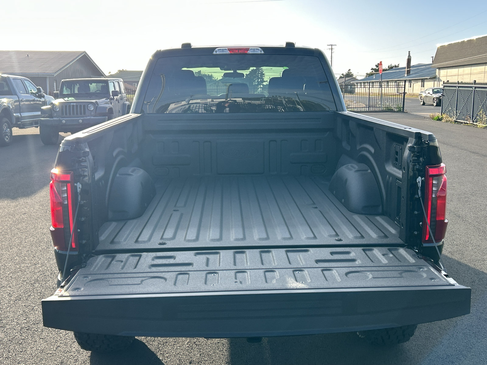 New 2026 Ford F150 XLT w/ XLT Black Appearance Package AWD/4WD image 34