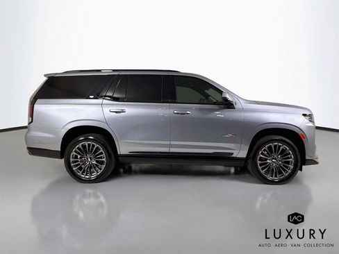 Used 2023 Cadillac Escalade V AWD/4WD image 5