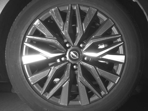 Used 2025 Nissan Altima 2.5 SV image 13