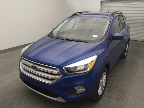 Used 2018 Ford Escape SE w/ Ford Safe & Smart Package FWD image 15