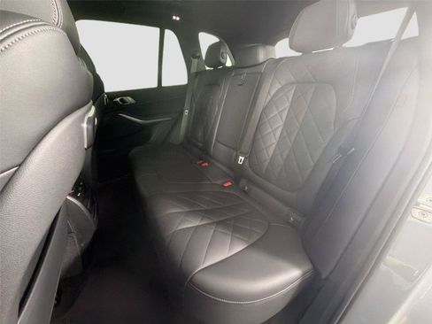 Used 2024 BMW X5 xDrive40i w/ M Sport Package AWD/4WD image 22