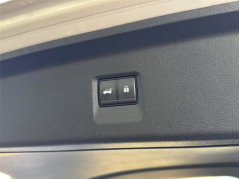 Used 2023 INFINITI QX60 Luxe w/ Cargo Package image 28