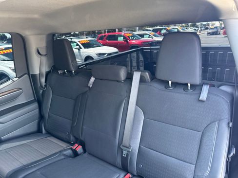 Used 2025 Chevrolet Silverado 1500 LT Trail Boss w/ LPO, Dark Essentials Package AWD/4WD image 20