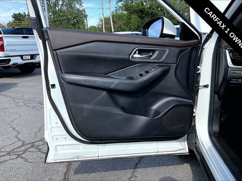 Used 2023 Nissan Rogue Platinum FWD image 20