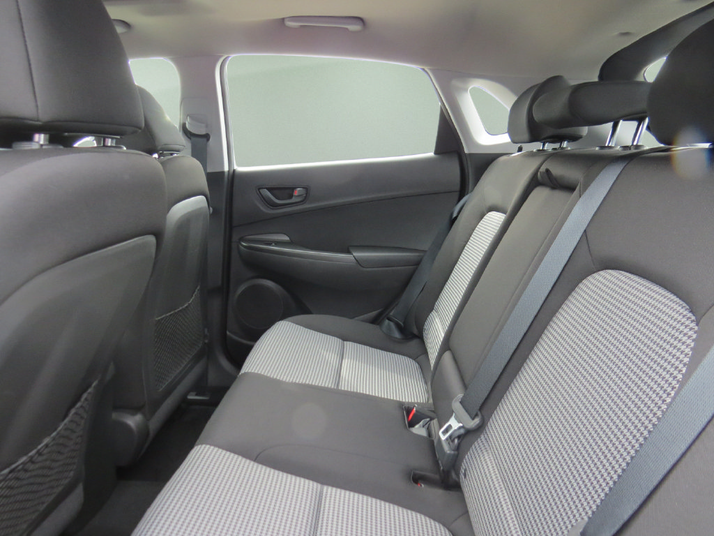 Used 2020 Hyundai Kona SE w/ Cargo Package FWD image 13