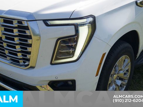 Used 2025 GMC Yukon XL Denali AWD/4WD image 6