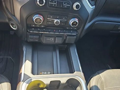 Used 2019 GMC Sierra 1500 Denali w/ Technology Package image 13