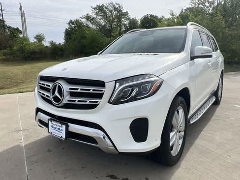 Used 2017 Mercedes-Benz GLS 450 4MATIC image 2