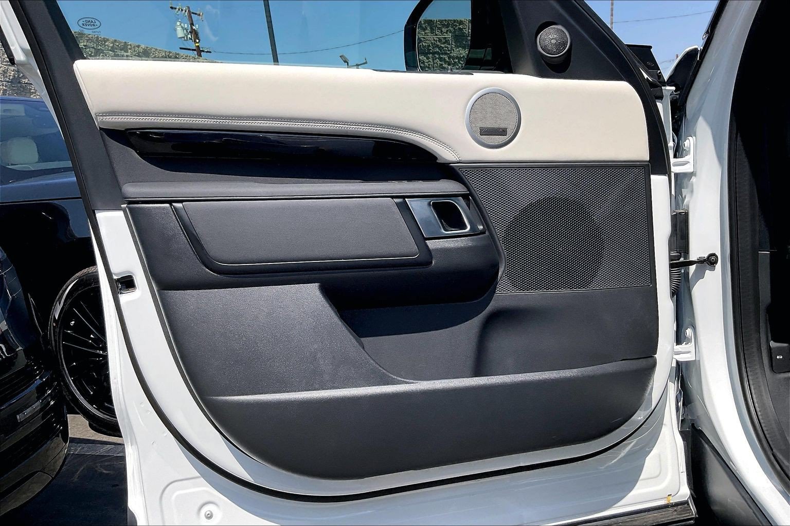 New 2026 Land Rover Discovery S AWD/4WD image 14
