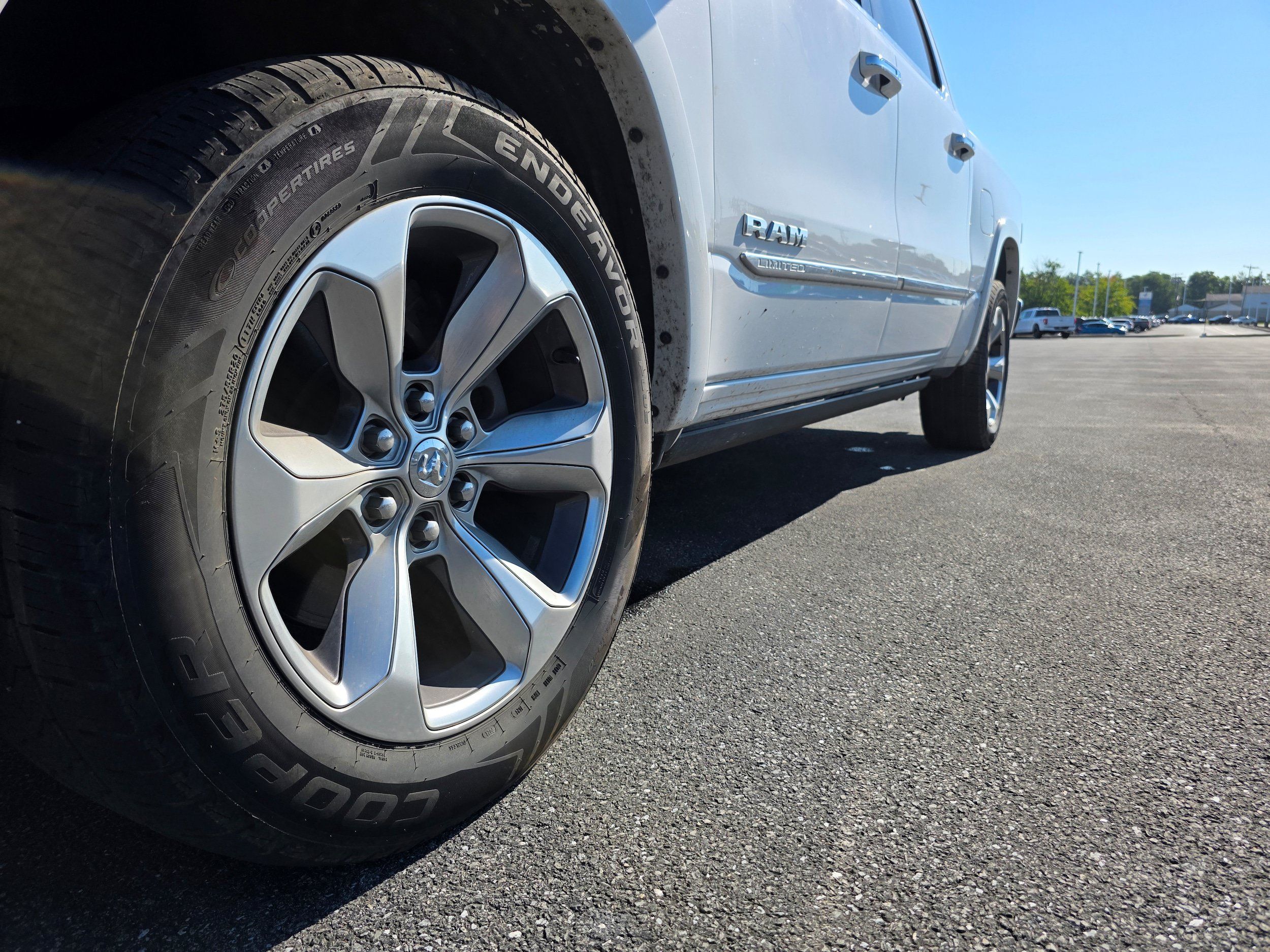 Used 2021 RAM 1500 Limited AWD/4WD image 23