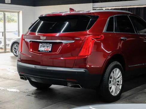 Used 2018 Cadillac XT5 FWD image 11