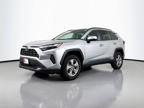 Certified 2025 Toyota RAV4 XLE AWD/4WD image 3
