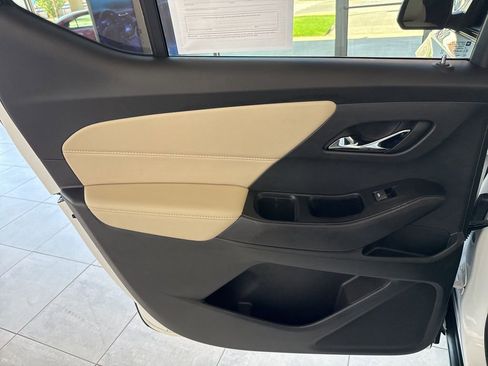 Used 2023 Chevrolet Traverse LS w/ Midnight/Sport Edition image 14