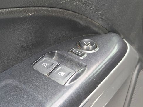 Used 2020 Chevrolet Colorado LT w/ Safety Package image 12