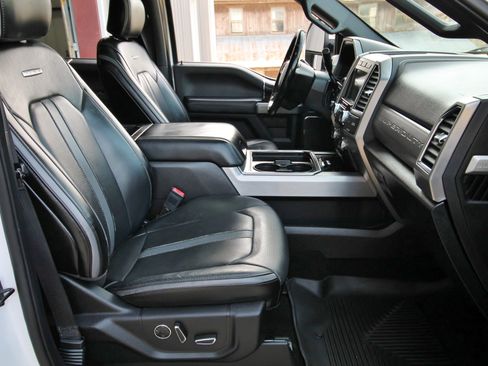 Used 2018 Ford F250 Platinum w/ Platinum Ultimate Package image 44