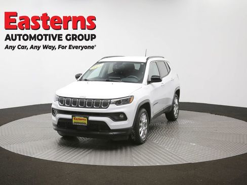 Used 2022 Jeep Compass Latitude AWD/4WD image 52