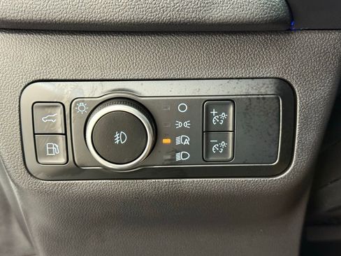 New 2024 Ford Escape SE w/ PHEV Premium Package image 31