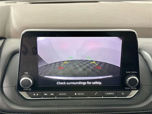 Used 2023 Nissan Rogue SV w/ SV Premium B Package image 13