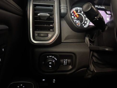 Used 2023 RAM 1500 Laramie RWD image 15