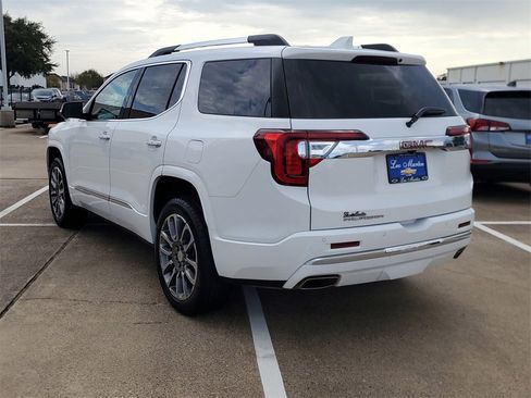 Used 2023 GMC Acadia Denali image 5