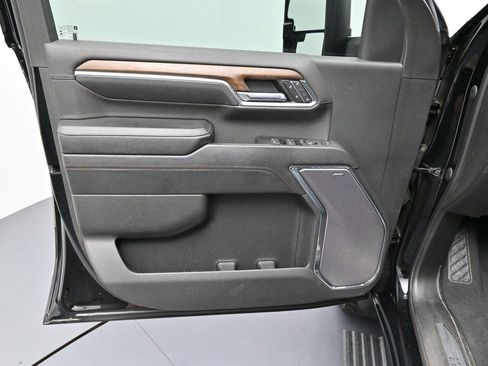 Used 2024 Chevrolet Silverado 2500 High Country w/ High Country Premium Package AWD/4WD image 10