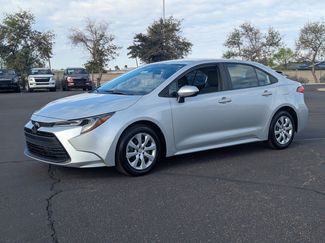 Used 2025 Toyota Corolla LE video 1