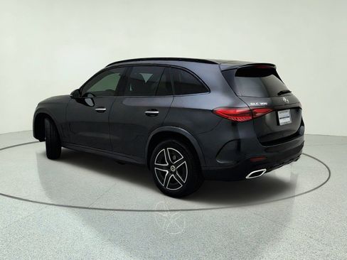 Used 2024 Mercedes-Benz GLC 300 4MATIC image 12