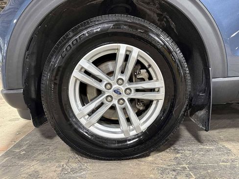 Used 2020 Ford Explorer XLT w/ Equipment Group 202A image 10