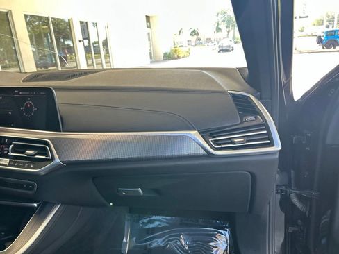 Used 2020 BMW X5 sDrive40i w/ M Sport Package RWD image 24