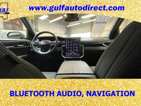 Used 2025 GMC Acadia Elevation image 2