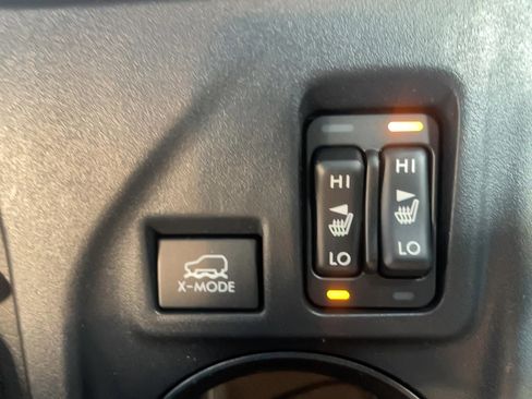 Used 2022 Subaru Crosstrek 2.5i Sport w/ Moonroof Package image 8