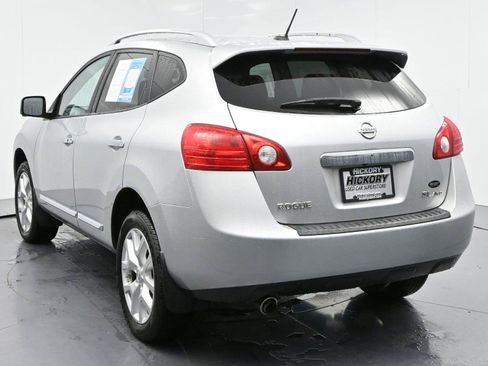 Used 2013 Nissan Rogue SL AWD/4WD image 6