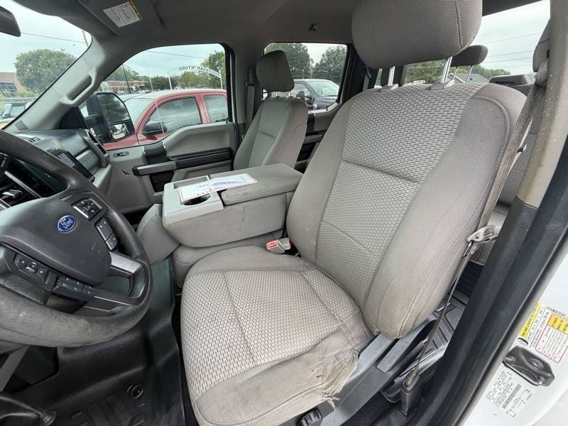 Used 2019 Ford F250 XLT w/ Snow Plow Prep Package AWD/4WD image 15