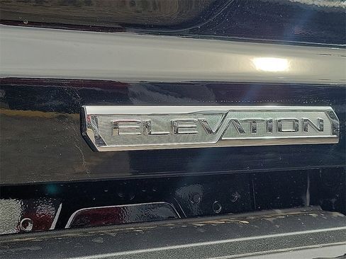 New 2026 GMC Canyon Elevation w/ Convenience Package image 9