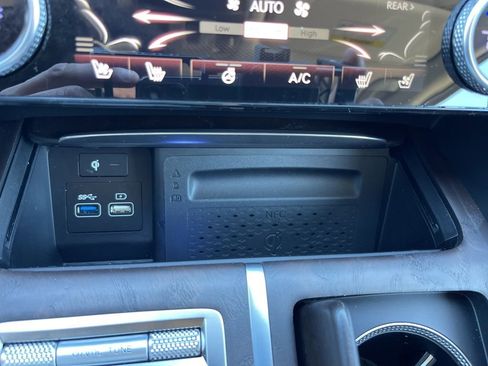 Used 2021 Genesis GV80 3.5T w/ Advanced Package 06 image 14