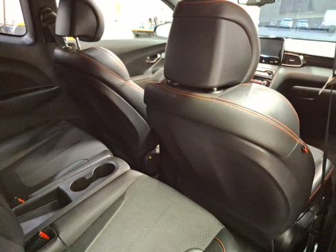 Used 2019 Hyundai Veloster Turbo image 13