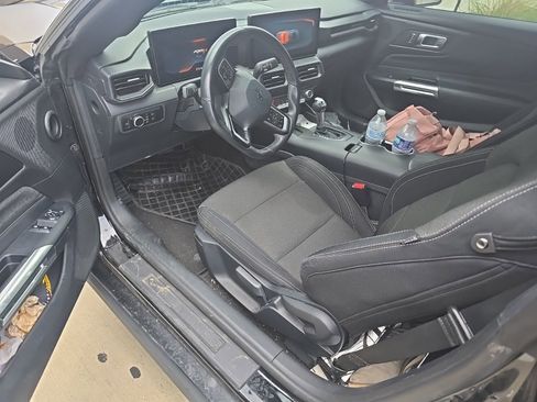Used 2024 Ford Mustang GT RWD image 8