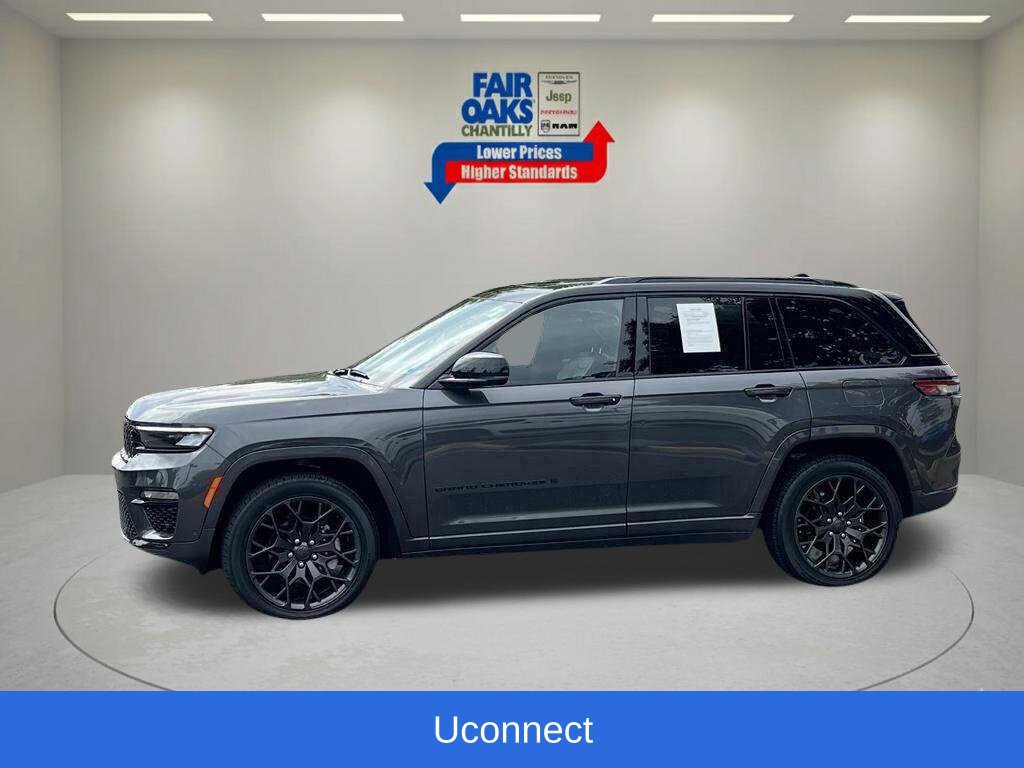Certified 2025 Jeep Grand Cherokee Summit w/ Obsidian Package AWD/4WD image 12